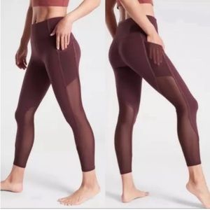 Athleta Vitality Stash Pocket 7/8 Length Leggings in Maroon with mesh Size L